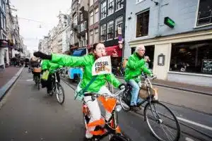 Divest_sml-400x267