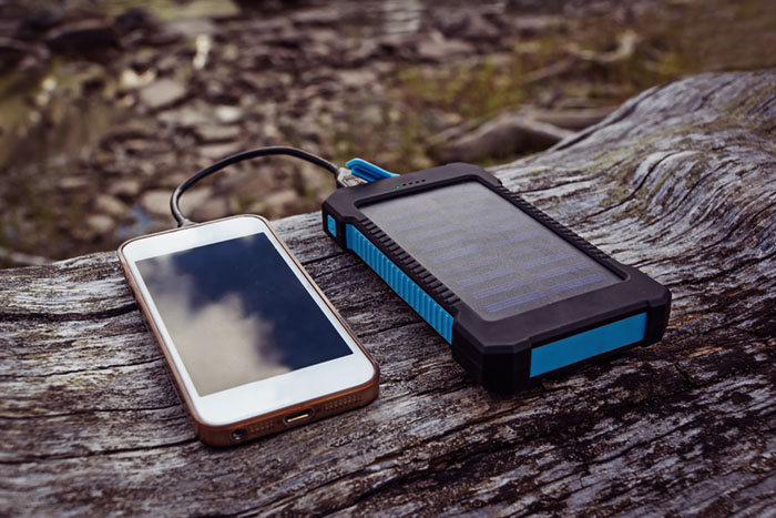 Top Essential Benefits Of Portable Power Banks 