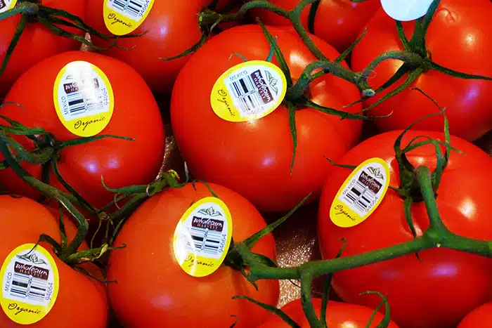 which foods are worth organic? credit: Rusty Clark ~ 100K Photos, FlickrCC