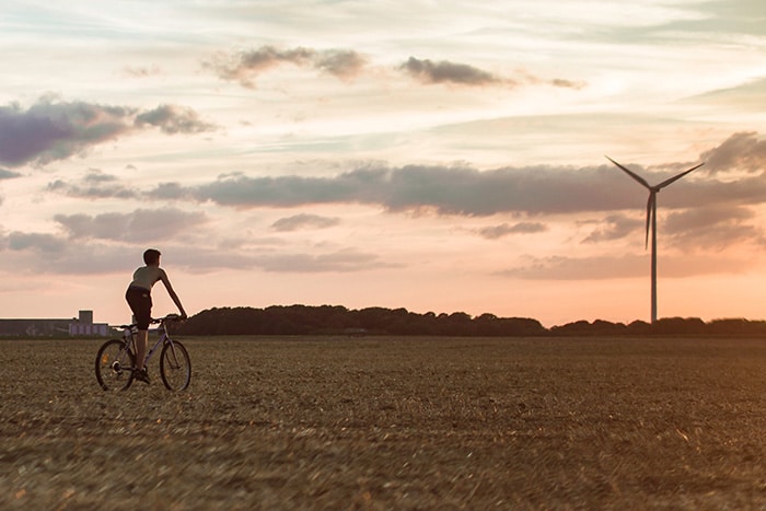 pexels-hasan-zahra-2118560