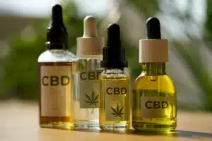 close-up-cbd-oil-bottle